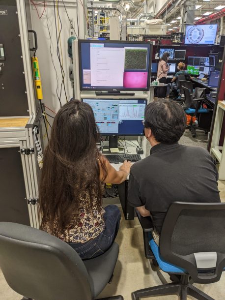 Barbara Lavina and Young Jay Ryu loading DACs.